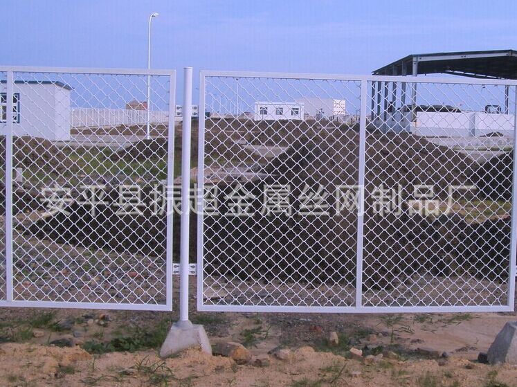 防護(hù)用鐵絲網(wǎng) 安平縣振超金屬絲網(wǎng)制品廠專(zhuān)業(yè)生產(chǎn)防護(hù)用鐵絲網(wǎng)